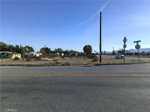 10 Santa Fe St, Daggett, CA 92327