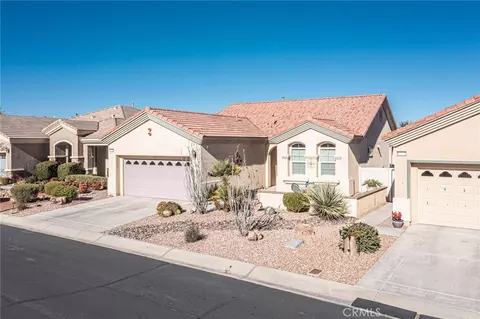 19442 Royal Oaks Rd, Apple Valley, CA 92308