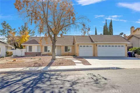 14671 Ponderosa Ranch Rd, Victorville, CA 92392