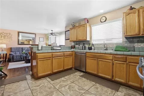 Kitchen - 15342 Kearny, Adelanto, CA 92301 photo 1 of 3