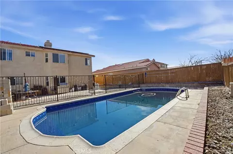 Exterior - 15342 Kearny, Adelanto, CA 92301 photo 8 of 10