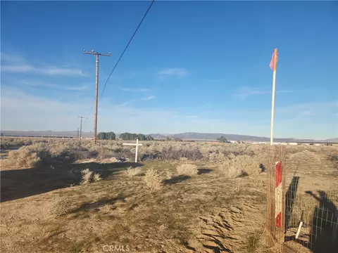 20 Edie Rd, Hinkley, CA 92347