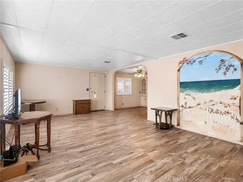 11414 Serra Rd #17, Apple Valley, CA 92308