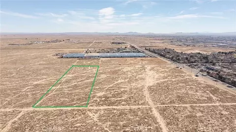 46135 10th St W, Lancaster, CA 93536