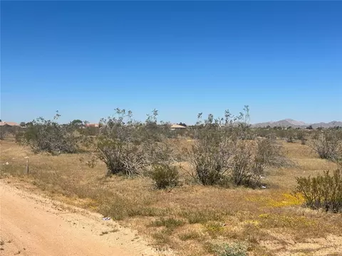 20 Matawan, Apple Valley, CA 92307