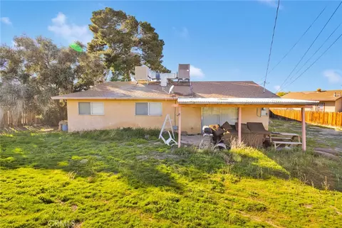 Exterior - 36381 Oleander Pl, Barstow, CA 92311 photo 2 of 5