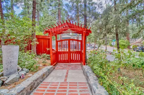 Exterior - 1513 Twin Lks, Wrightwood, CA 92397 photo 18 of 20