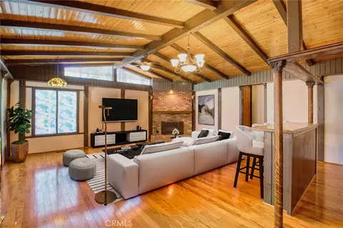 Living - 1513 Twin Lks, Wrightwood, CA 92397 photo 1 of 9