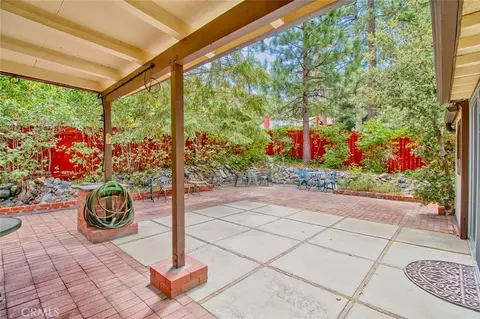 Exterior - 1513 Twin Lks, Wrightwood, CA 92397 photo 11 of 20