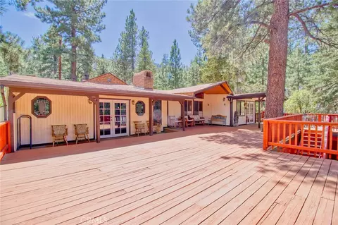 Exterior - 1513 Twin Lks, Wrightwood, CA 92397 photo 2 of 20