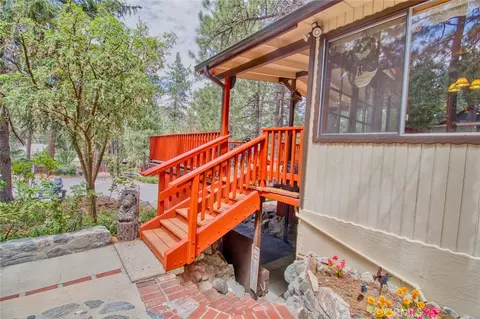 Exterior - 1513 Twin Lks, Wrightwood, CA 92397 photo 17 of 20