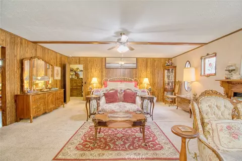 Bedroom - 1513 Twin Lks, Wrightwood, CA 92397 photo 2 of 2