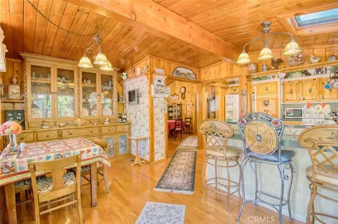 Dining - 1513 Twin Lks, Wrightwood, CA 92397 photo 5 of 5