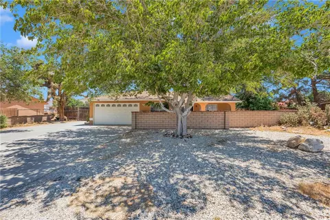 14769 Nanticoke Rd, Apple Valley, CA 92307