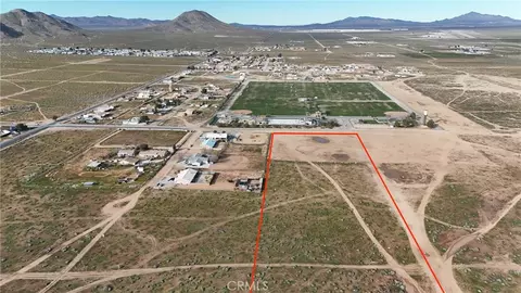 794 Otoe Rd, Apple Valley, CA 92307