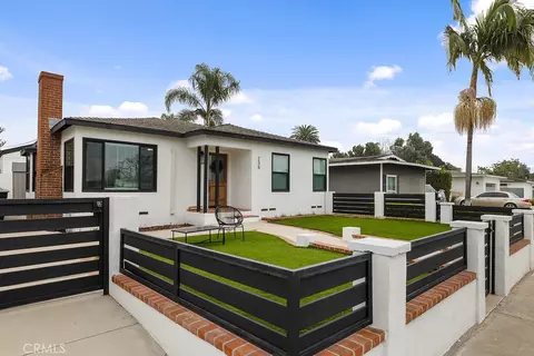 236 Camellia Ln, Costa Mesa, CA 92627