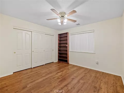 Bedroom - 18668 Kamana, Apple Valley, CA 92307 photo 2 of 5