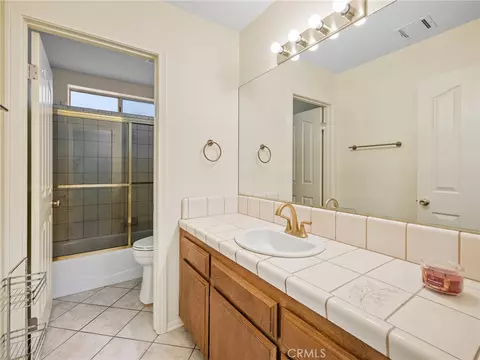 Bath - 18668 Kamana, Apple Valley, CA 92307 photo 1 of 3