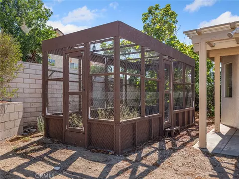 Exterior - 18668 Kamana, Apple Valley, CA 92307 photo 6 of 11