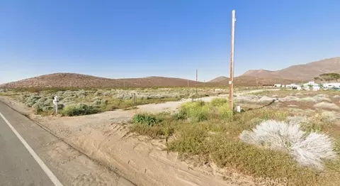 10600 Kemper Rd, Mojave, CA 93501