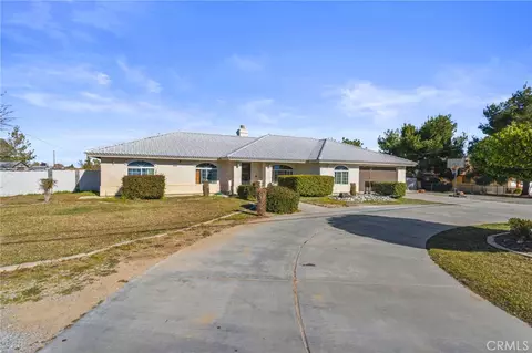 15120 Live Oak St, Hesperia, CA 92345