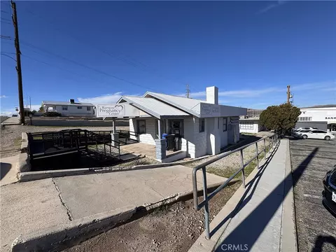 521 E Williams St, Barstow, CA 92311 photo 3