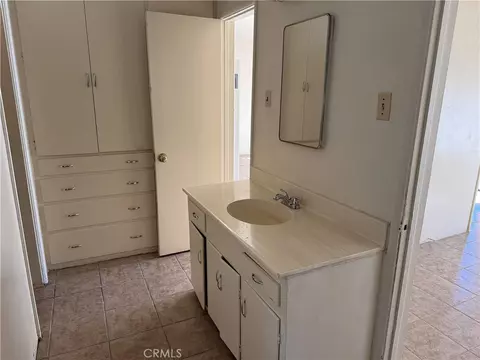 521 E Williams St, Barstow, CA 92311 photo 22