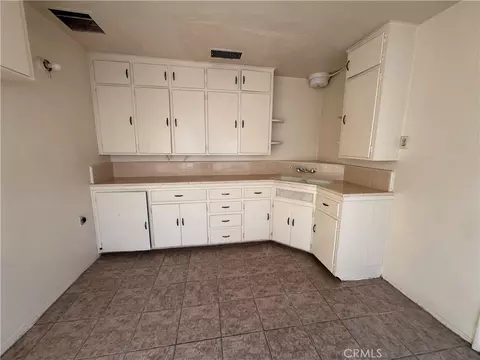 521 E Williams St, Barstow, CA 92311 photo 19