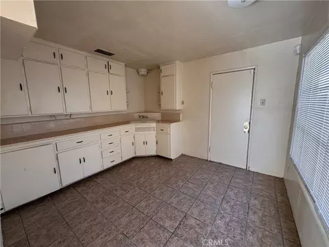 521 E Williams St, Barstow, CA 92311 photo 18