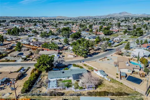 View/Area - 14171 Tehachapi, Apple Valley, CA 92307 photo 5 of 7