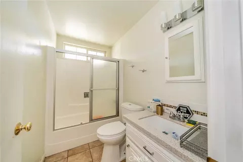 Bath - 14171 Tehachapi, Apple Valley, CA 92307 photo 3 of 5