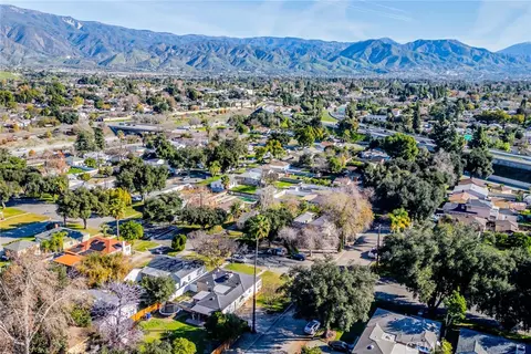 View/Area - 14171 Tehachapi, Apple Valley, CA 92307 photo 1 of 7