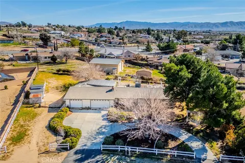 View/Area - 14171 Tehachapi, Apple Valley, CA 92307 photo 2 of 7