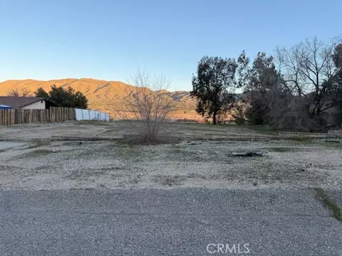 7685 Calpella, Hesperia, CA 92345 photo 3