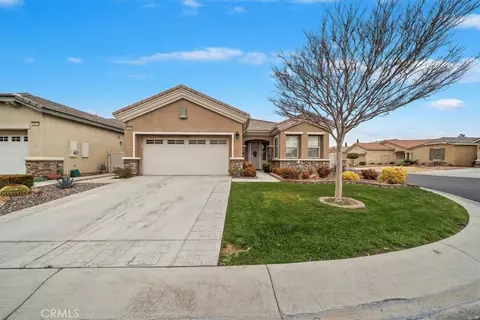 19484 Biltmore Rd, Apple Valley, CA 92308