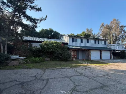 1072 E Worth, Porterville, CA 93257