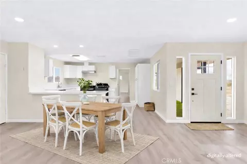 Dining - 47424 Paddington, Landers, CA 92285 photo 1 of 1