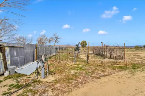 Exterior - 47424 Paddington, Landers, CA 92285 photo 10 of 15