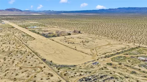 View/Area - 47424 Paddington, Landers, CA 92285 photo 4 of 6
