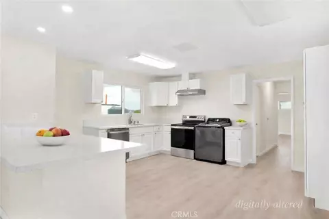 Kitchen - 47424 Paddington, Landers, CA 92285 photo 2 of 2