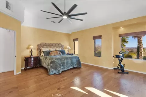 Bedroom - 31024 Rabbit Springs Rd, Lucerne Valley, CA 92356 photo 2 of 5
