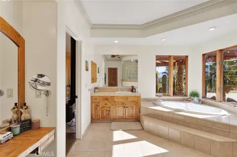 Bath - 31024 Rabbit Springs Rd, Lucerne Valley, CA 92356 photo 5 of 12