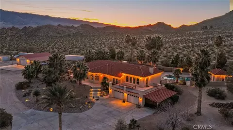 Exterior - 31024 Rabbit Springs Rd, Lucerne Valley, CA 92356 photo 1 of 12