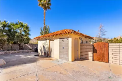 Exterior - 31024 Rabbit Springs Rd, Lucerne Valley, CA 92356 photo 5 of 12