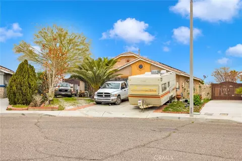 14904 Ocotillo St, Victorville, CA 92394