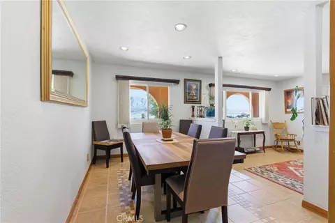 Dining - 7868 Arrowhead Lake Rd, Hesperia, CA 92345 photo 2 of 2