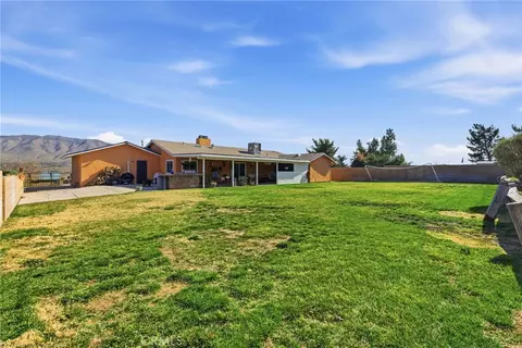 Exterior - 7868 Arrowhead Lake Rd, Hesperia, CA 92345 photo 8 of 11