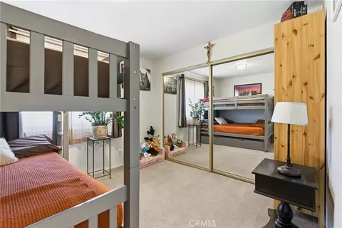 Bedroom - 7868 Arrowhead Lake Rd, Hesperia, CA 92345 photo 2 of 7