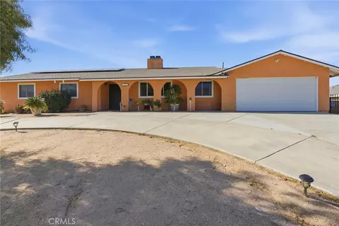 Exterior - 7868 Arrowhead Lake Rd, Hesperia, CA 92345 photo 3 of 11