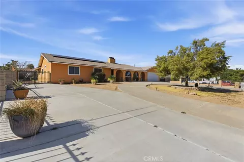 Exterior - 7868 Arrowhead Lake Rd, Hesperia, CA 92345 photo 2 of 11